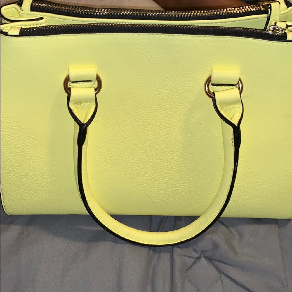 Call it spring purse - Picture 3 of 7